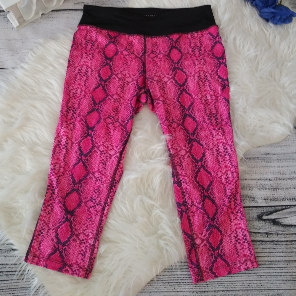🌟LIKE NEW🌟 HARD CANDY women's activewear capri